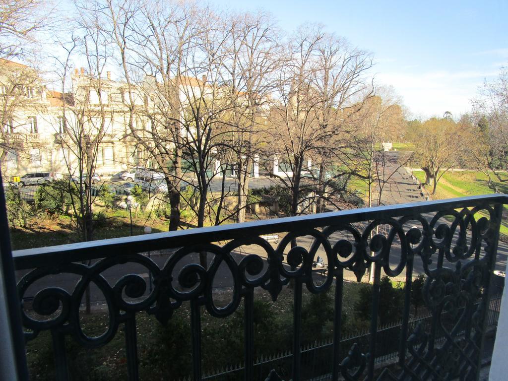 Hotel Des Poetes Avec Parking Sur Reservation Безьє Екстер'єр фото